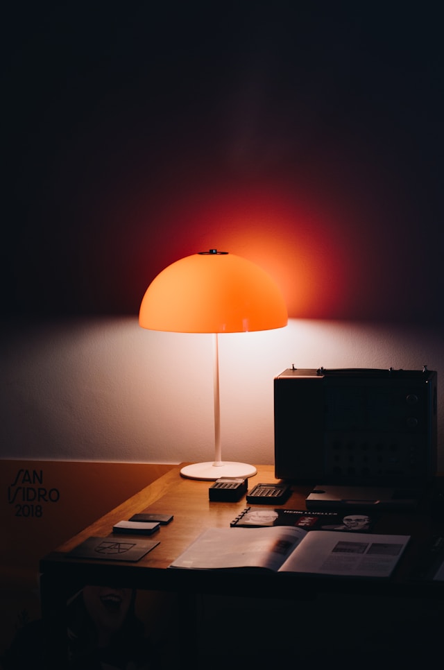 journaling late night bedside lamp